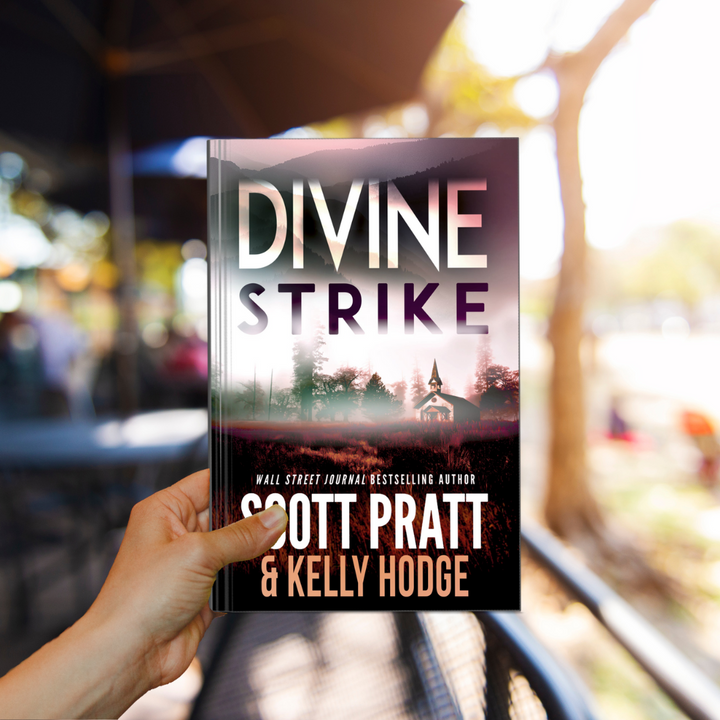 Divine Strike (Billy Beckett Book 2) by Scott Pratt & Kelly Hodge